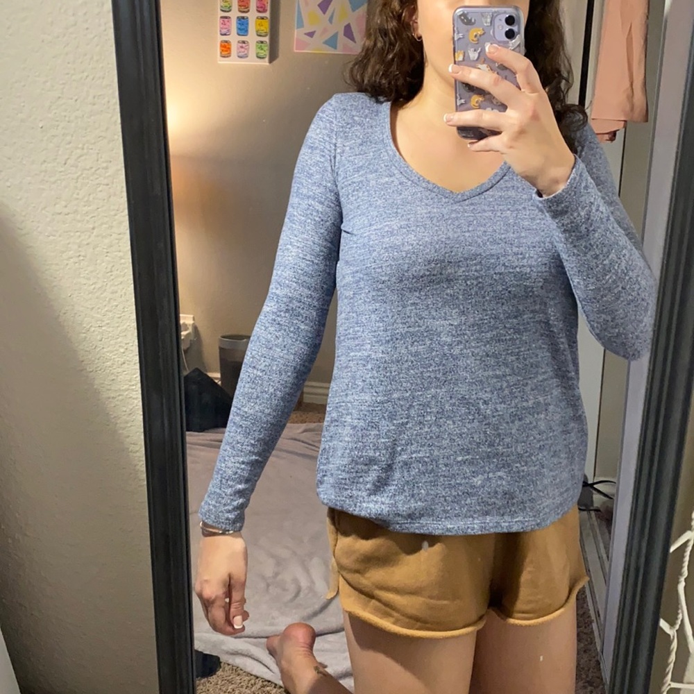 Long sleeve v neck